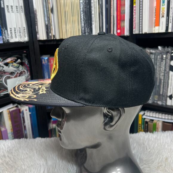 MARVEL DR. STRANGE EYE OF AGAMOTTO SNAPBACK HAT - Picture 3 of 8